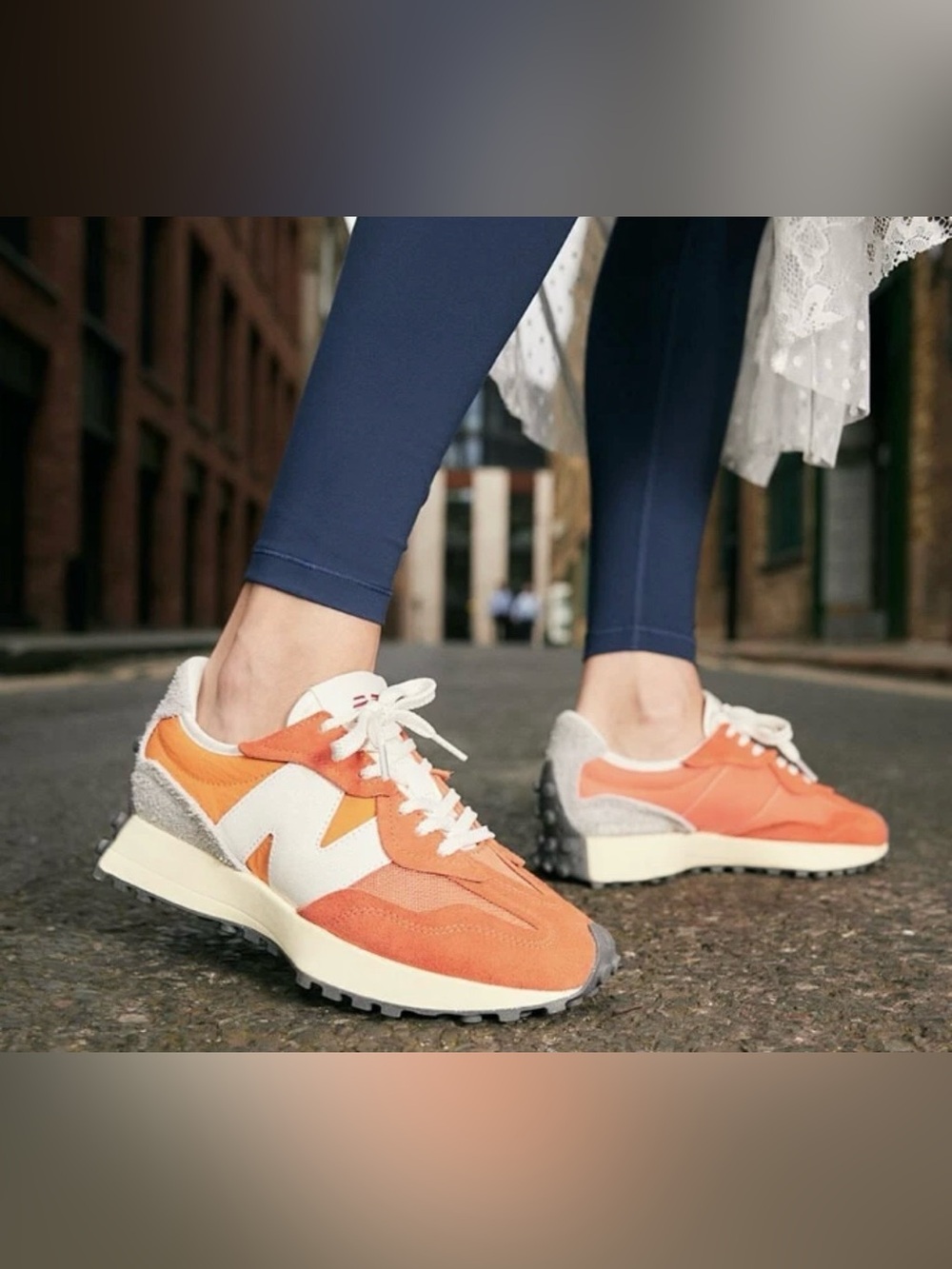 New Balance 327 Sneakers - Picture 12 of 13